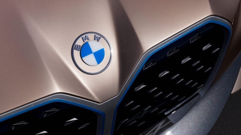bmws-new-transparent-logo-design-causes-controversy-along-with-its-modernity