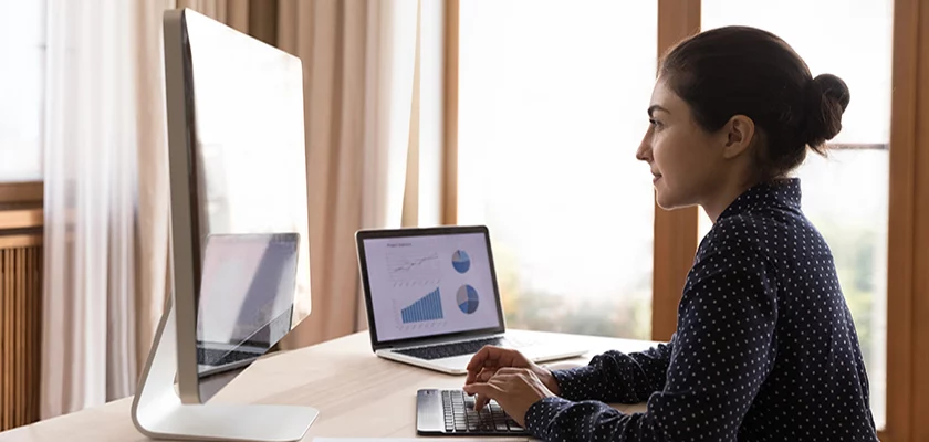 a-woman-is-doing-a-technical-seo-audit