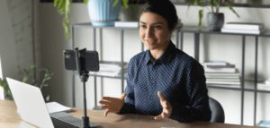 b2b-marketing-influencers-to-follow-in-2024-for-industry-insights
