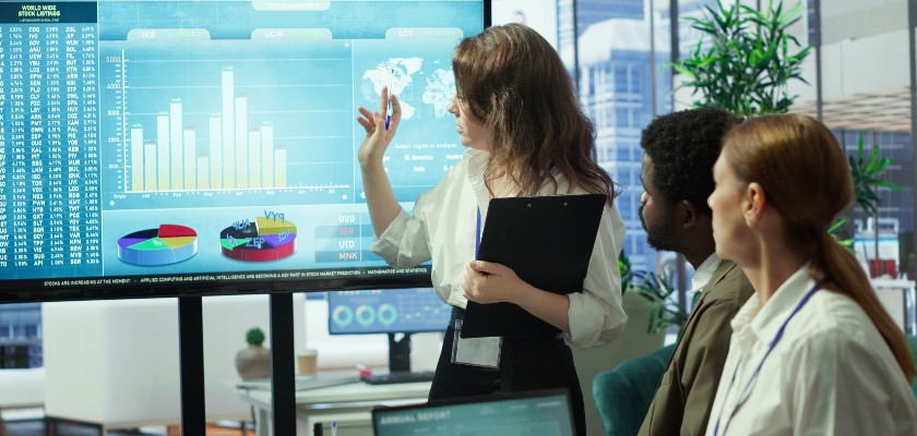 How Agencies Are Moving to Proactive KPI Tracking